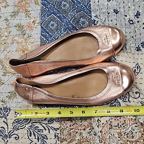 Coach blush colored flats - Picture 5 of 6